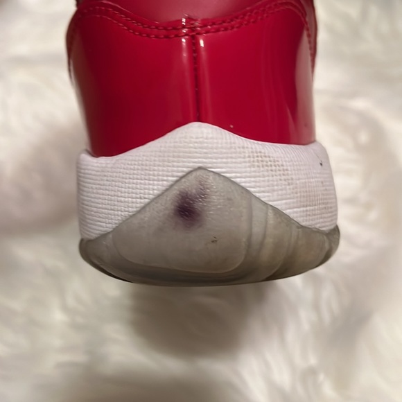 Authentic Air Jordan 11 Retro BG - Picture 10 of 11